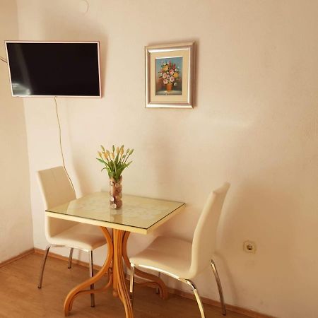 Apartment Ante Каштела Екстер'єр фото