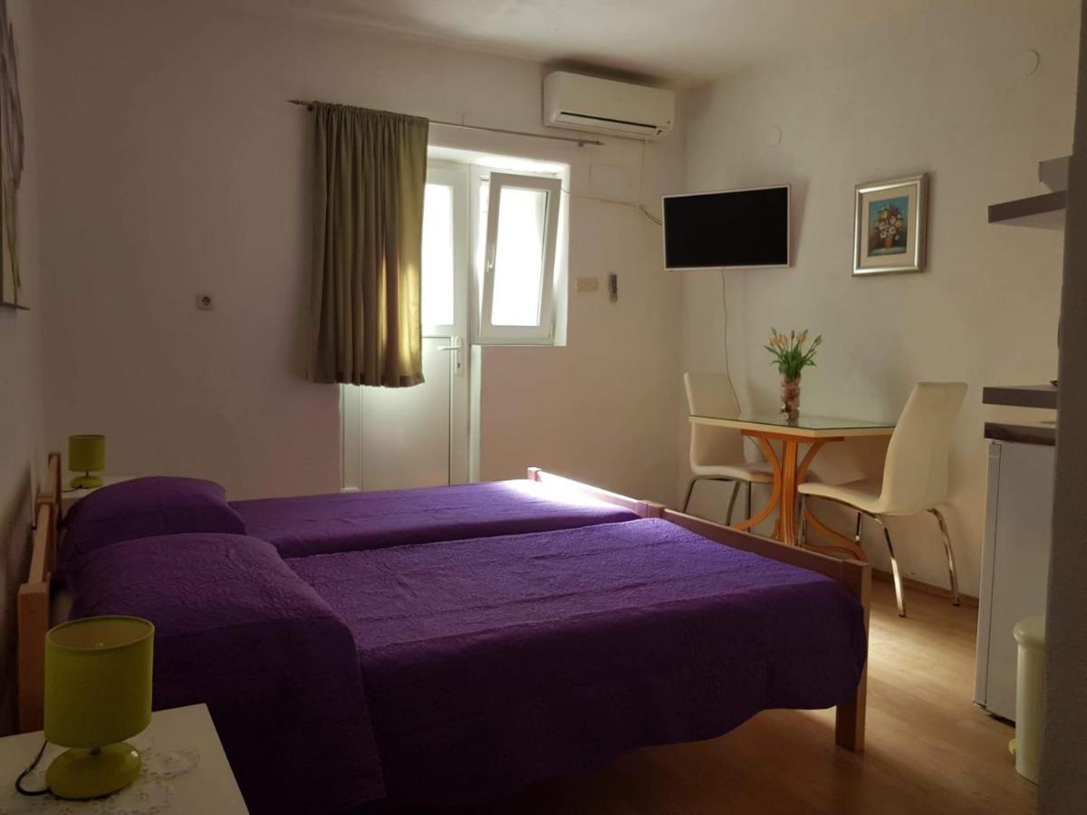 Apartment Ante Каштела Екстер'єр фото
